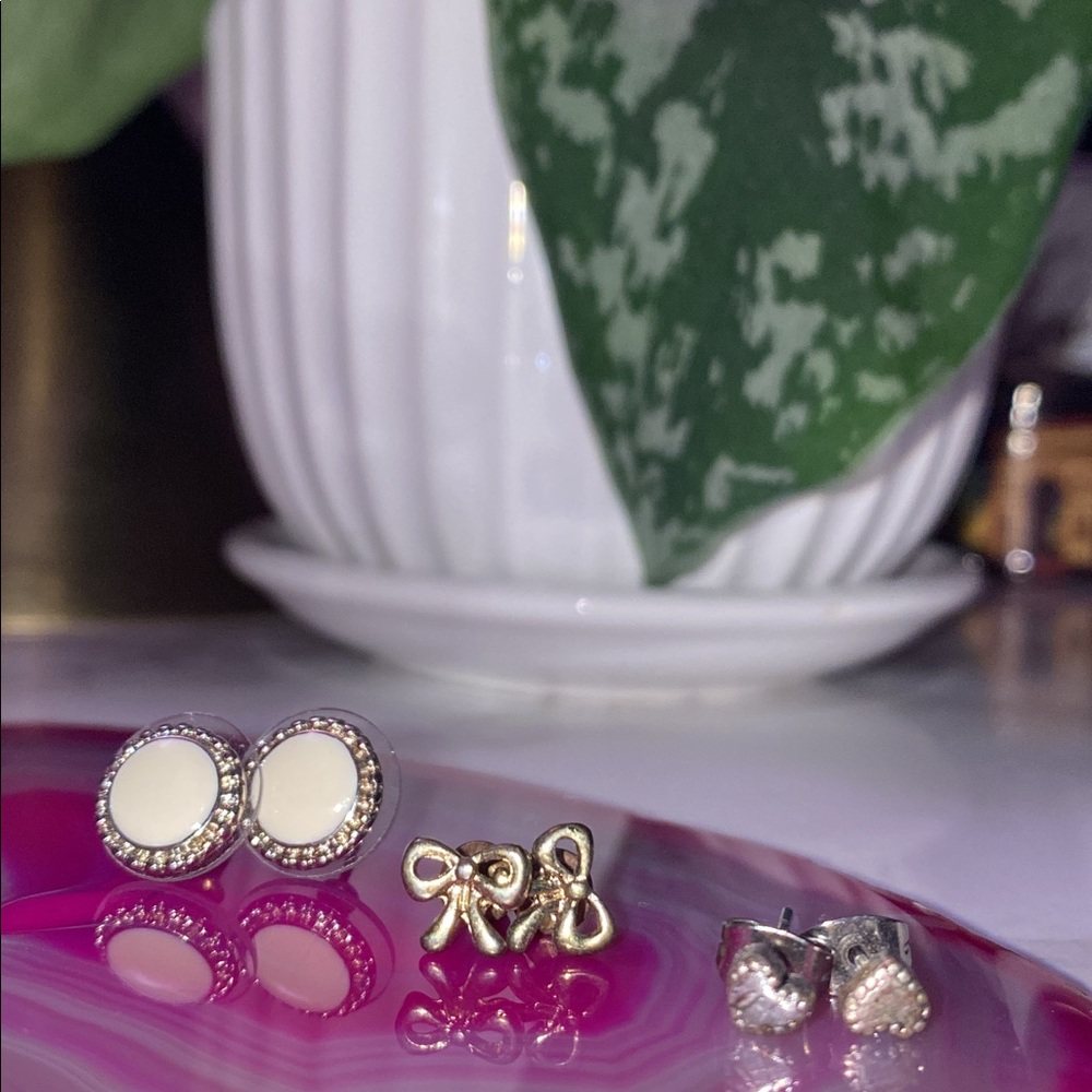 Express earrings (3)